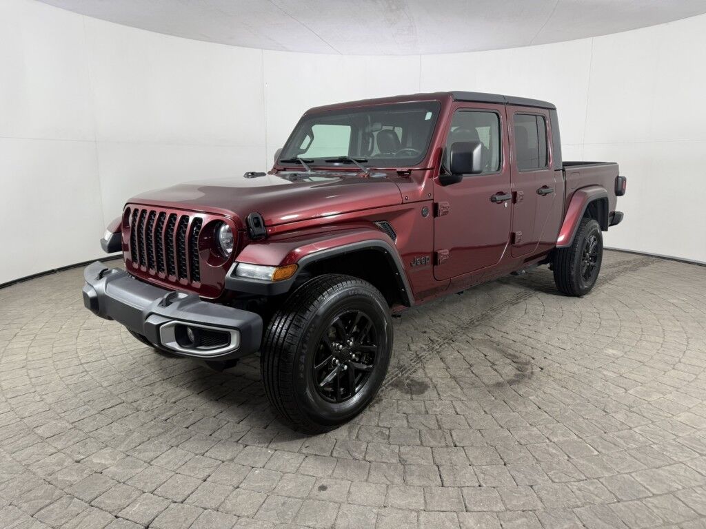 2021 Jeep Gladiator Willys 4x4 3.6L V6 w/Leather Maumee OH