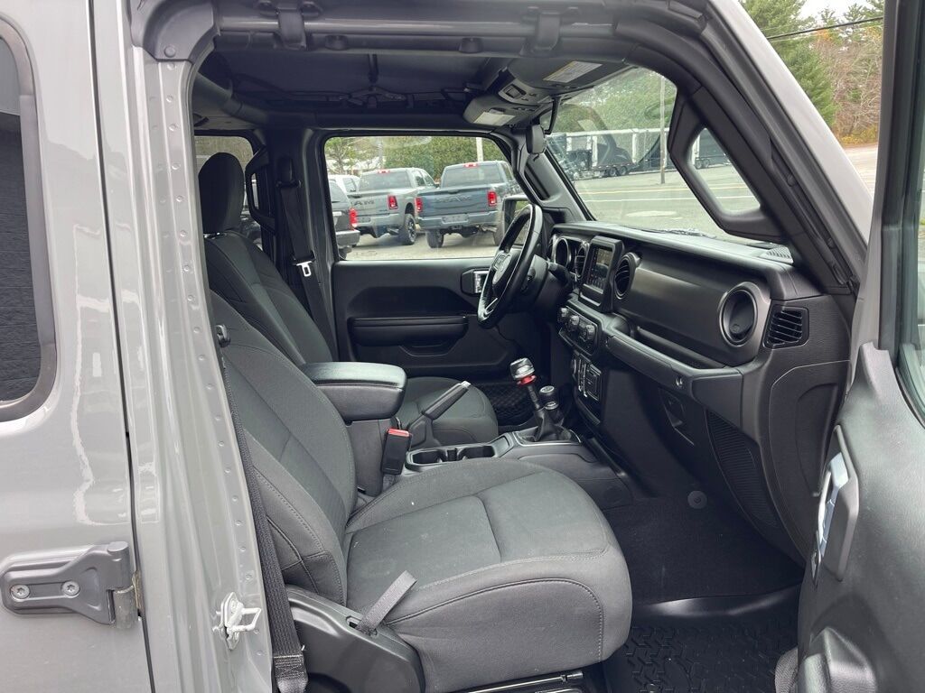 2021 Jeep Gladiator Willys Orange MA