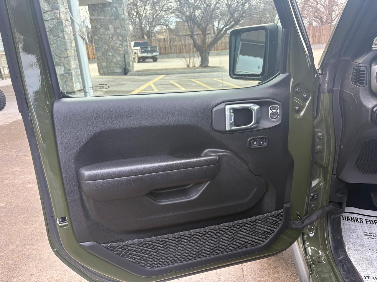 2021 Jeep Gladiator Willys