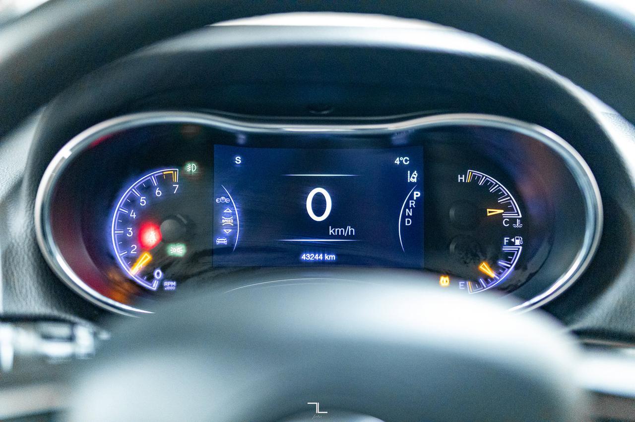 2021 Jeep Grand Cherokee 4x4 Altitude Leather Nav BCam Red Deer AB