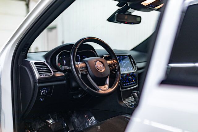 2021 Jeep Grand Cherokee 4x4 Altitude Leather Nav BCam Red Deer AB