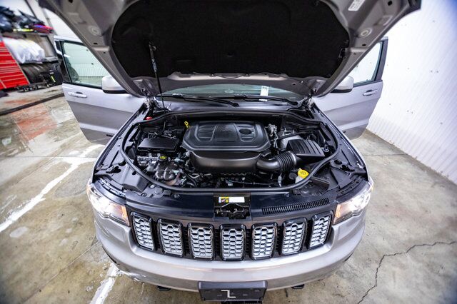 2021 Jeep Grand Cherokee 4x4 Altitude Leather Nav BCam Red Deer AB