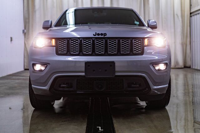 2021 Jeep Grand Cherokee 4x4 Altitude Leather Nav BCam Red Deer AB