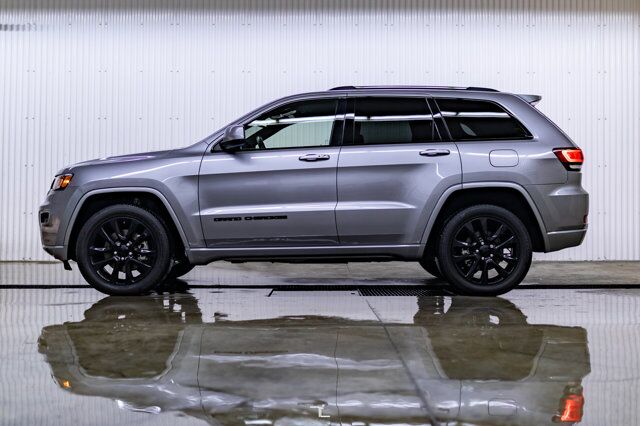 2021 Jeep Grand Cherokee 4x4 Altitude Leather Nav BCam Red Deer AB