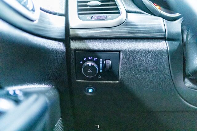 2021 Jeep Grand Cherokee 4x4 Altitude Leather Nav BCam Red Deer AB