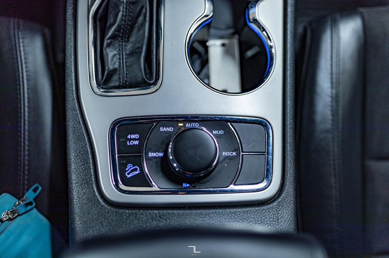 2021 Jeep Grand Cherokee 4x4 Altitude Leather Nav BCam Red Deer AB