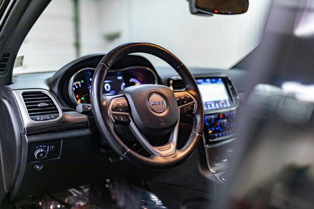 2021 Jeep Grand Cherokee 4x4 Altitude Leather Nav BCam Red Deer AB