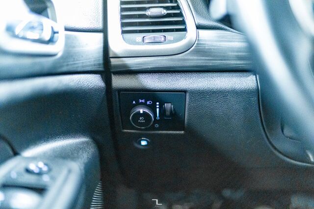 2021 Jeep Grand Cherokee 4x4 Altitude Leather Nav BCam Red Deer AB