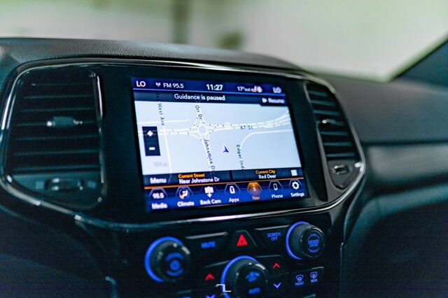 2021 Jeep Grand Cherokee 4x4 Altitude Leather Nav BCam Red Deer AB