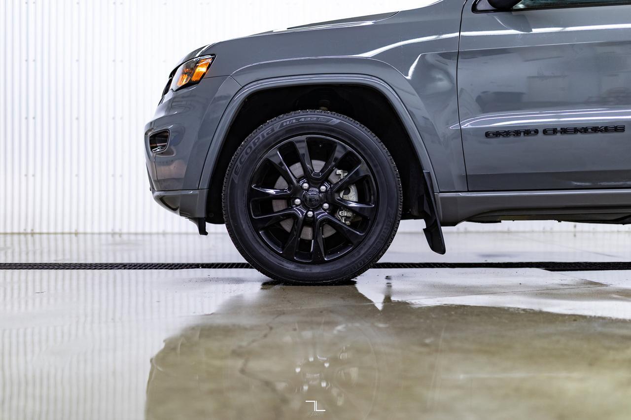 2021 Jeep Grand Cherokee 4x4 Altitude Leather Nav BCam Red Deer AB