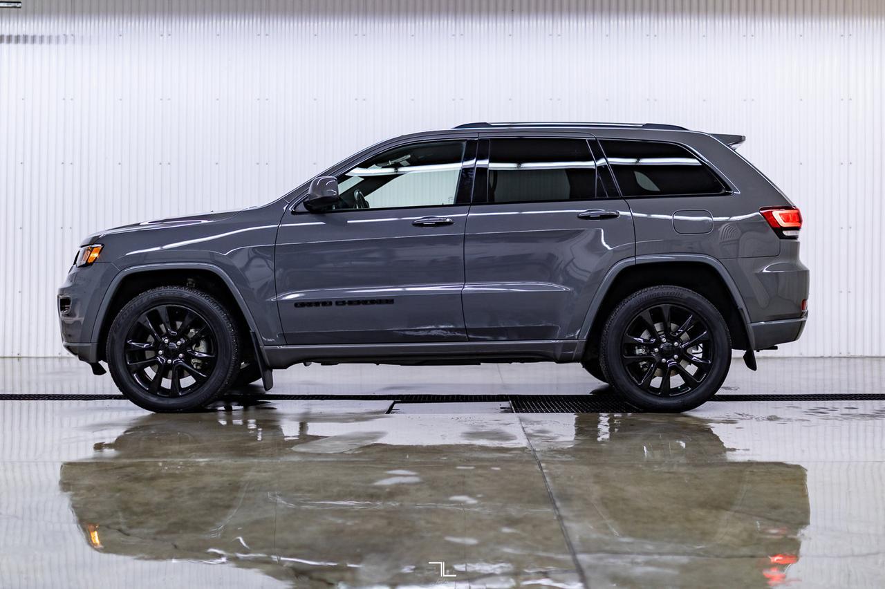 2021 Jeep Grand Cherokee 4x4 Altitude Leather Nav BCam Red Deer AB