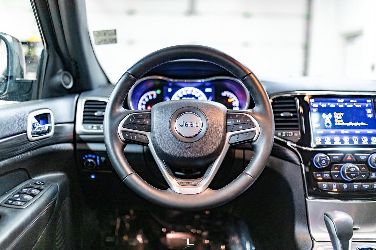 2021 Jeep Grand Cherokee 4x4 Altitude Leather Roof Nav BCam Red Deer AB