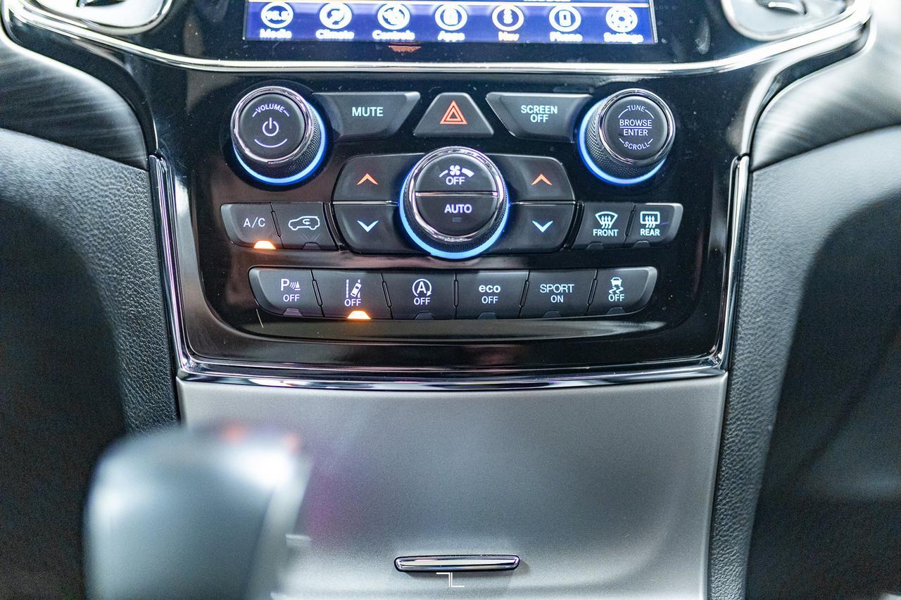 2021 Jeep Grand Cherokee 4x4 Altitude Leather Roof Nav BCam Red Deer AB