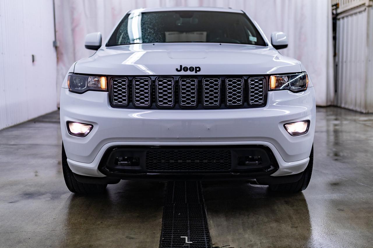 2021 Jeep Grand Cherokee 4x4 Altitude Leather Roof Nav BCam Red Deer AB