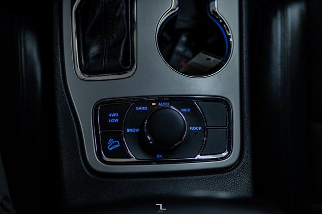 2021 Jeep Grand Cherokee 4x4 Altitude Leather Roof Nav BCam Red Deer AB