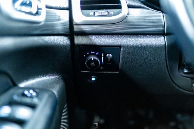 2021 Jeep Grand Cherokee 4x4 Altitude Leather Roof Nav BCam Red Deer AB