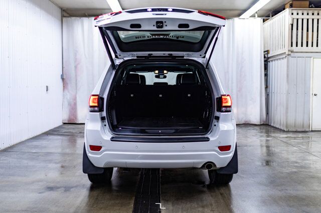 2021 Jeep Grand Cherokee 4x4 Altitude Leather Roof Nav BCam Red Deer AB