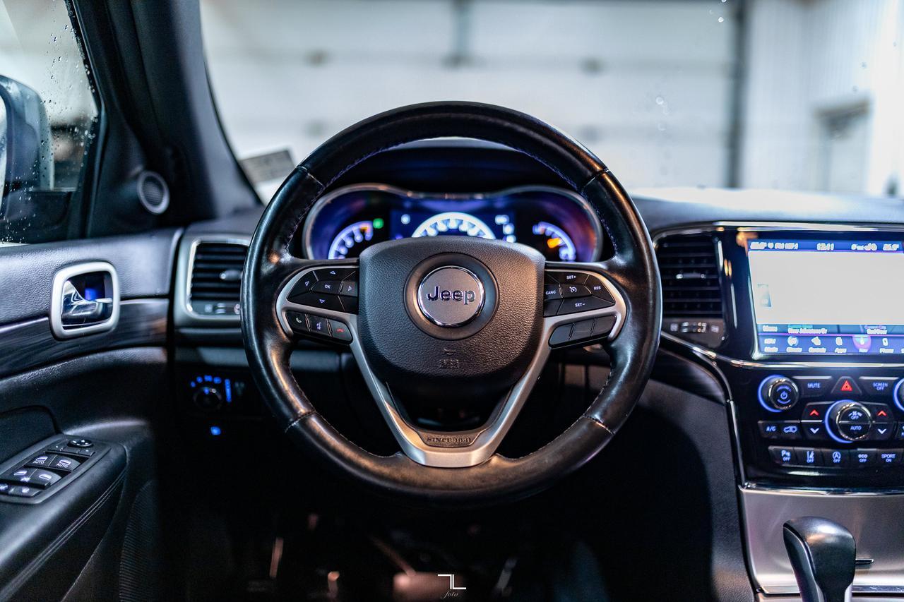 2021 Jeep Grand Cherokee 4x4 Altitude Leather Roof Nav BCam Red Deer AB