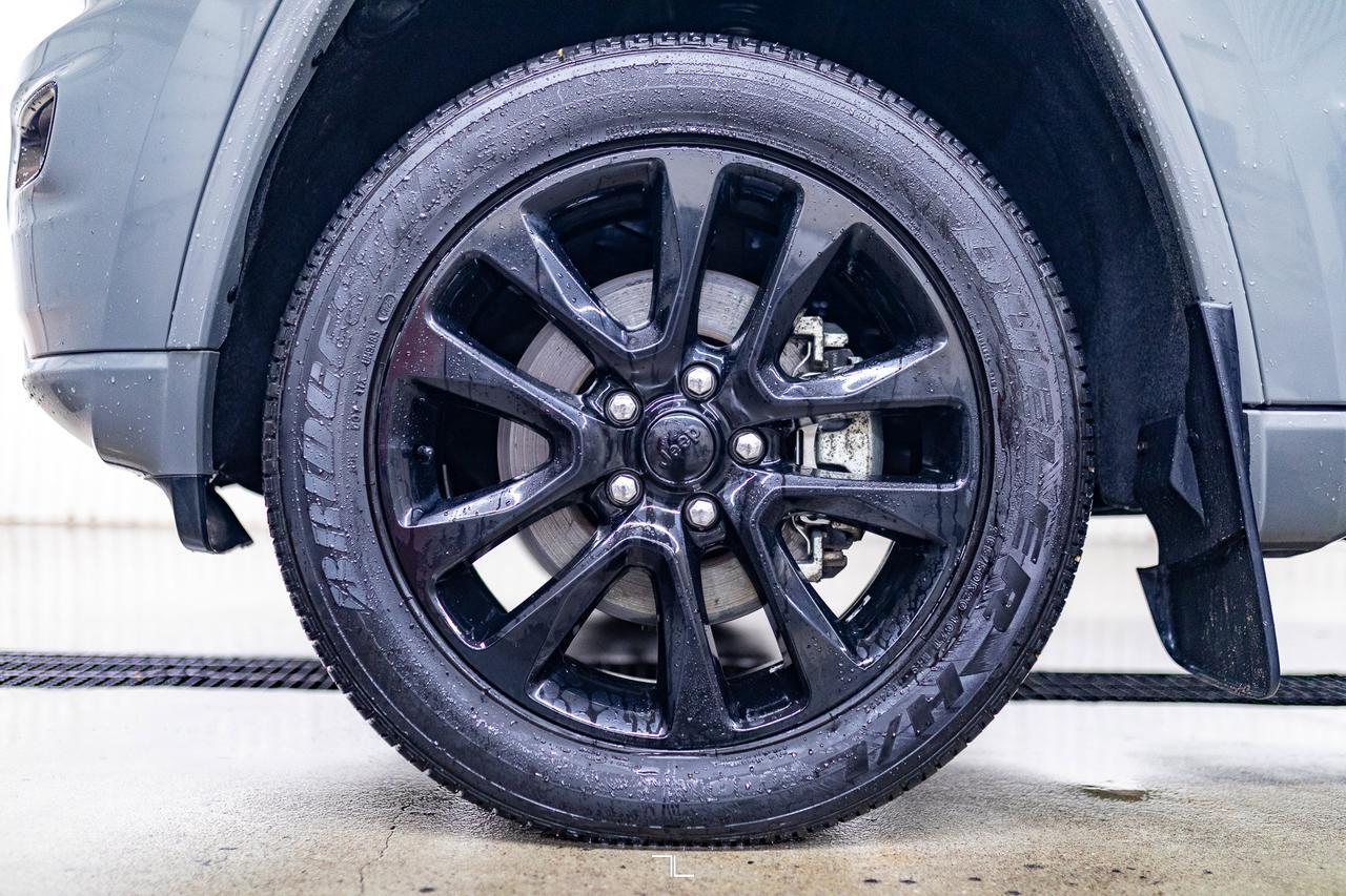 2021 Jeep Grand Cherokee 4x4 Altitude Leather Roof Nav BCam Red Deer AB