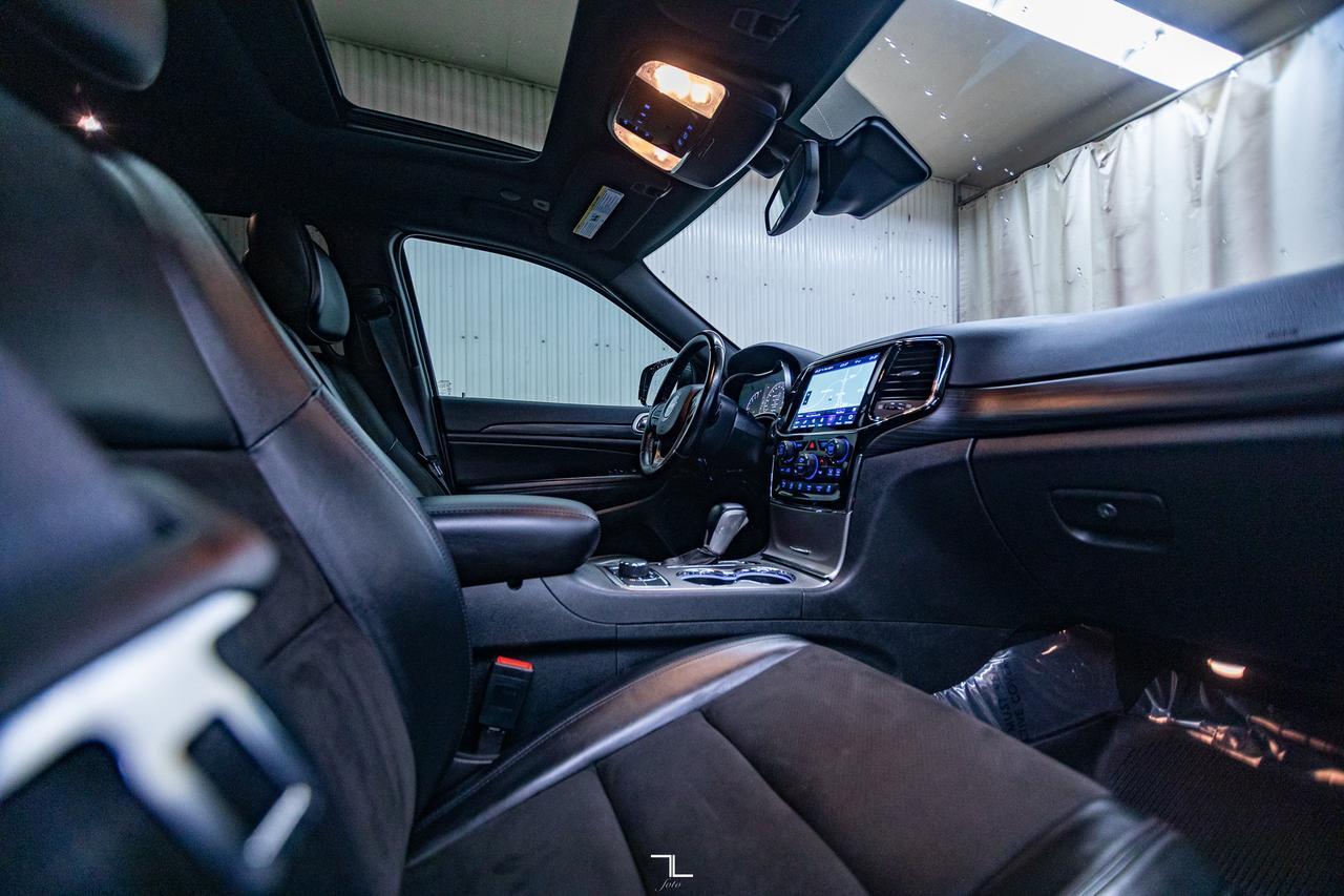 2021 Jeep Grand Cherokee 4x4 Altitude Leather Roof Nav BCam Red Deer AB