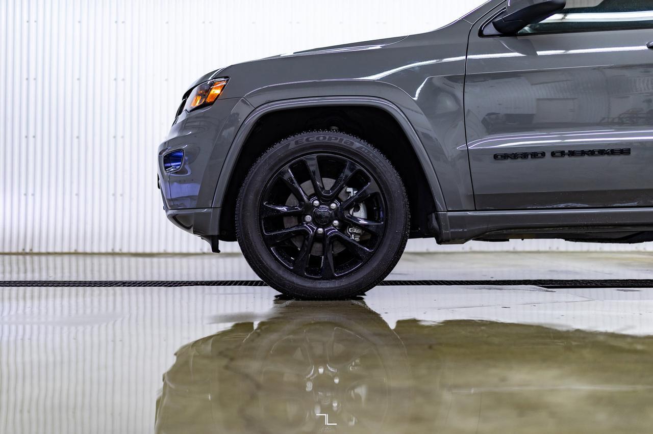 2021 Jeep Grand Cherokee 4x4 Altitude Leather Roof Nav Red Deer AB