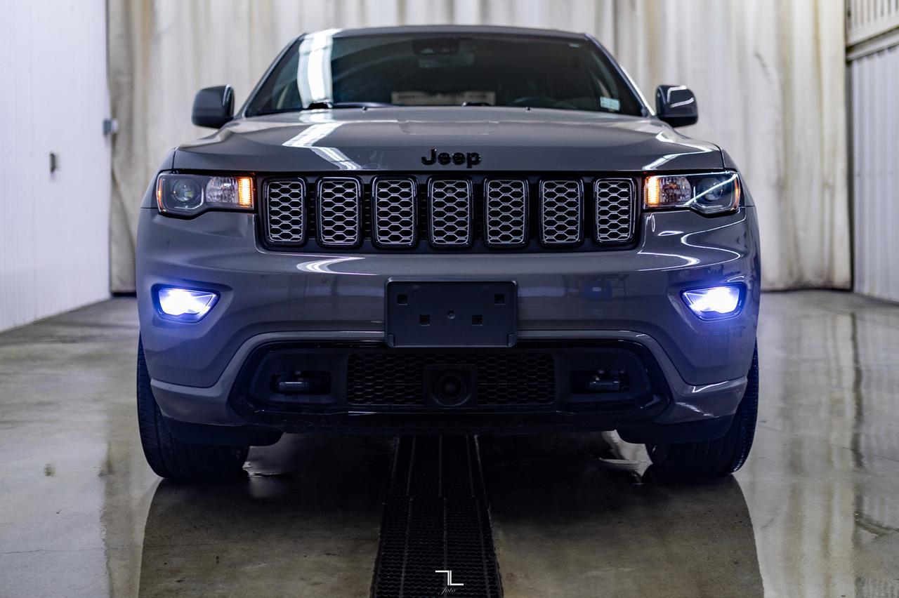 2021 Jeep Grand Cherokee 4x4 Altitude Leather Roof Nav Red Deer AB