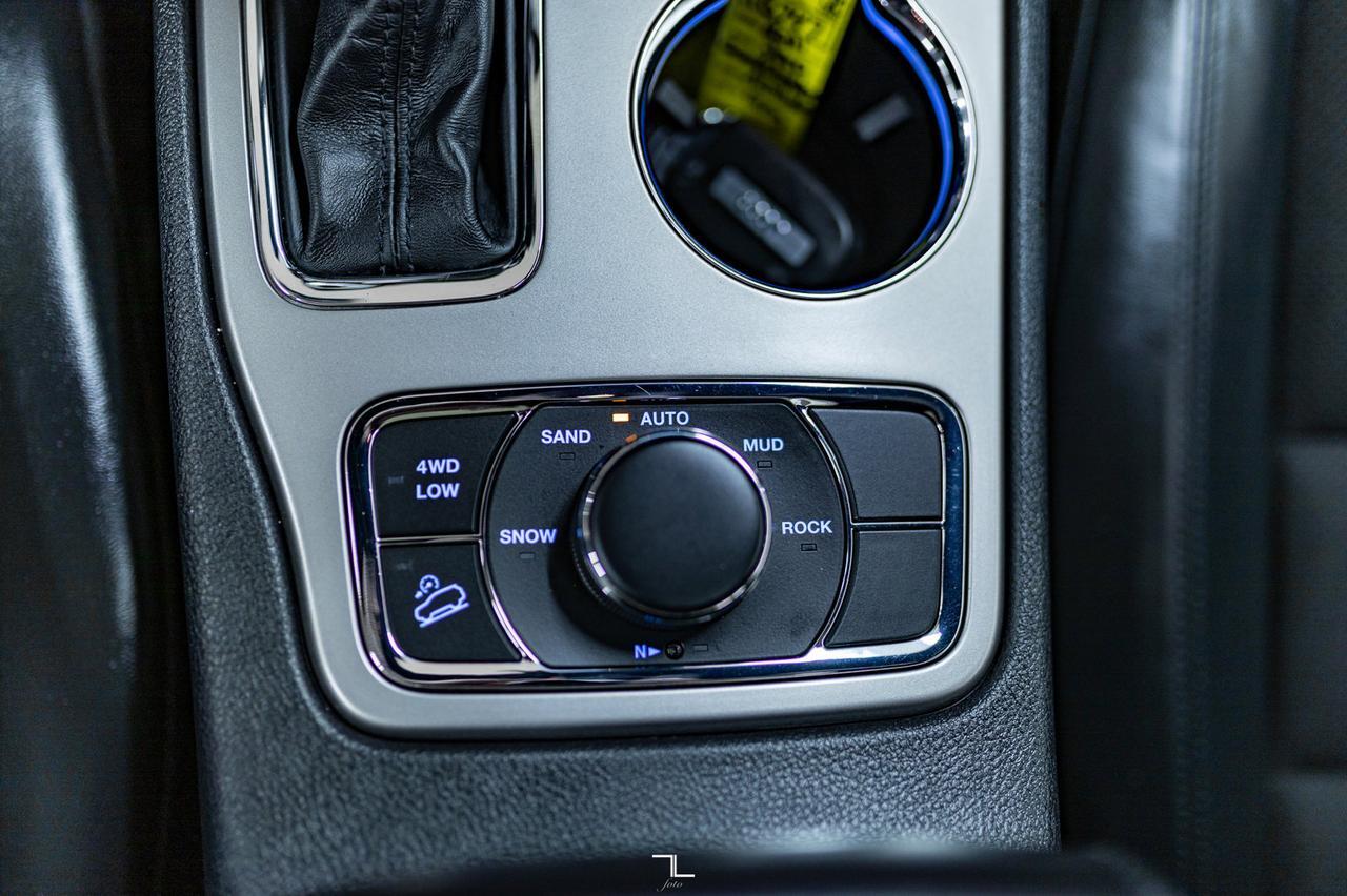 2021 Jeep Grand Cherokee 4x4 Altitude Leather Roof Nav Red Deer AB