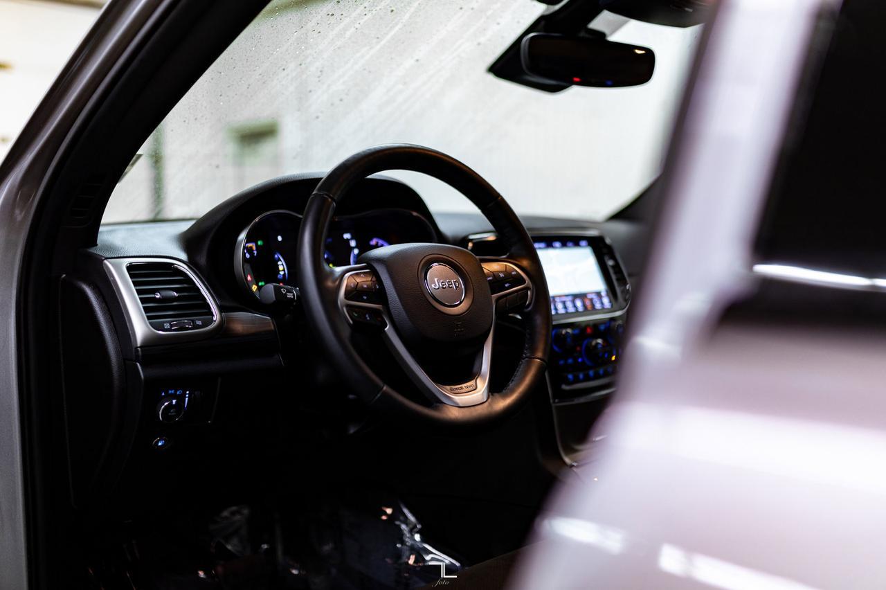 2021 Jeep Grand Cherokee 4x4 Altitude Leather Roof Nav Red Deer AB