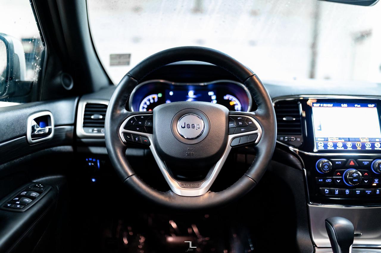 2021 Jeep Grand Cherokee 4x4 Altitude Leather Roof Nav Red Deer AB