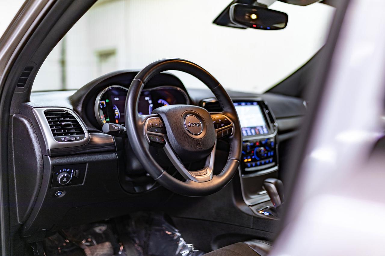 2021 Jeep Grand Cherokee 4x4 Altitude Leather Roof Nav Red Deer AB