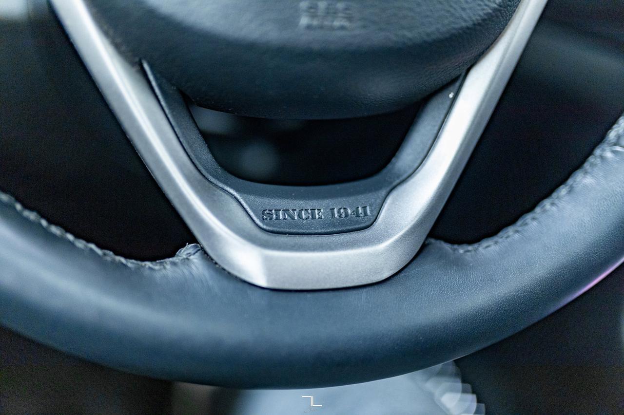 2021 Jeep Grand Cherokee 4x4 Altitude Leather Roof Nav Red Deer AB