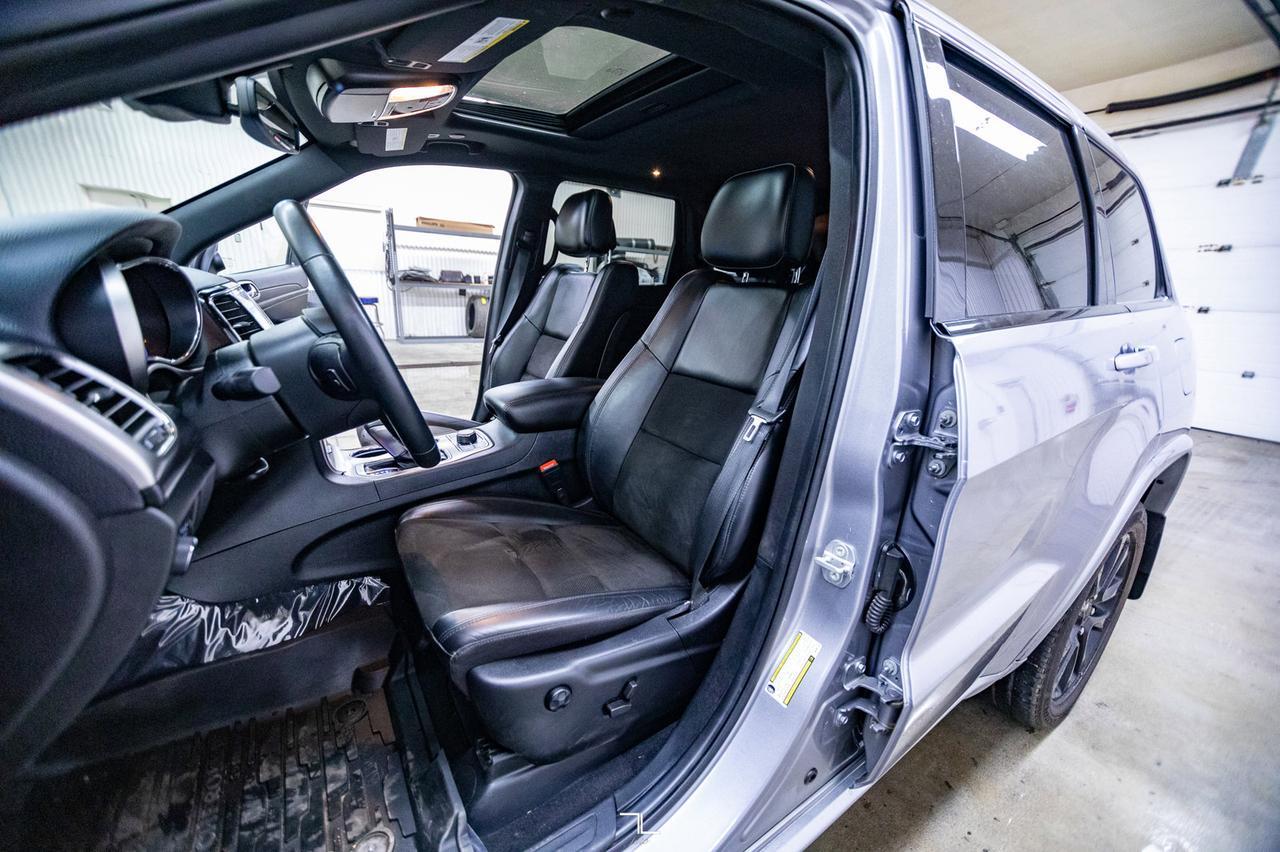 2021 Jeep Grand Cherokee 4x4 Altitude Leather Roof Nav Red Deer AB