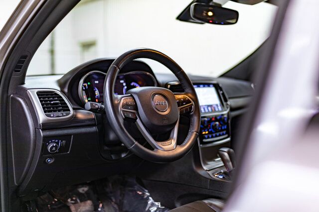 2021 Jeep Grand Cherokee 4x4 Altitude Leather Roof Nav Red Deer AB