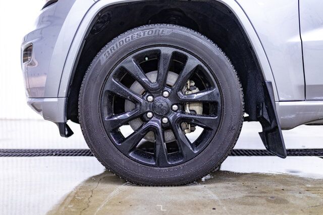 2021 Jeep Grand Cherokee 4x4 Altitude Leather Roof Nav Red Deer AB