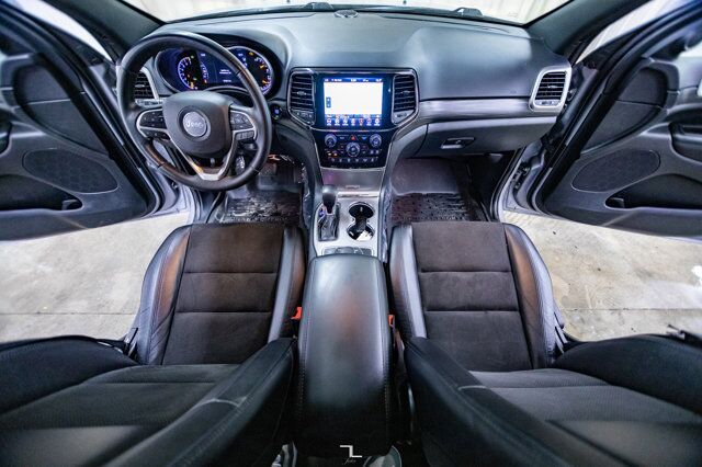 2021 Jeep Grand Cherokee 4x4 Altitude Leather Roof Nav Red Deer AB