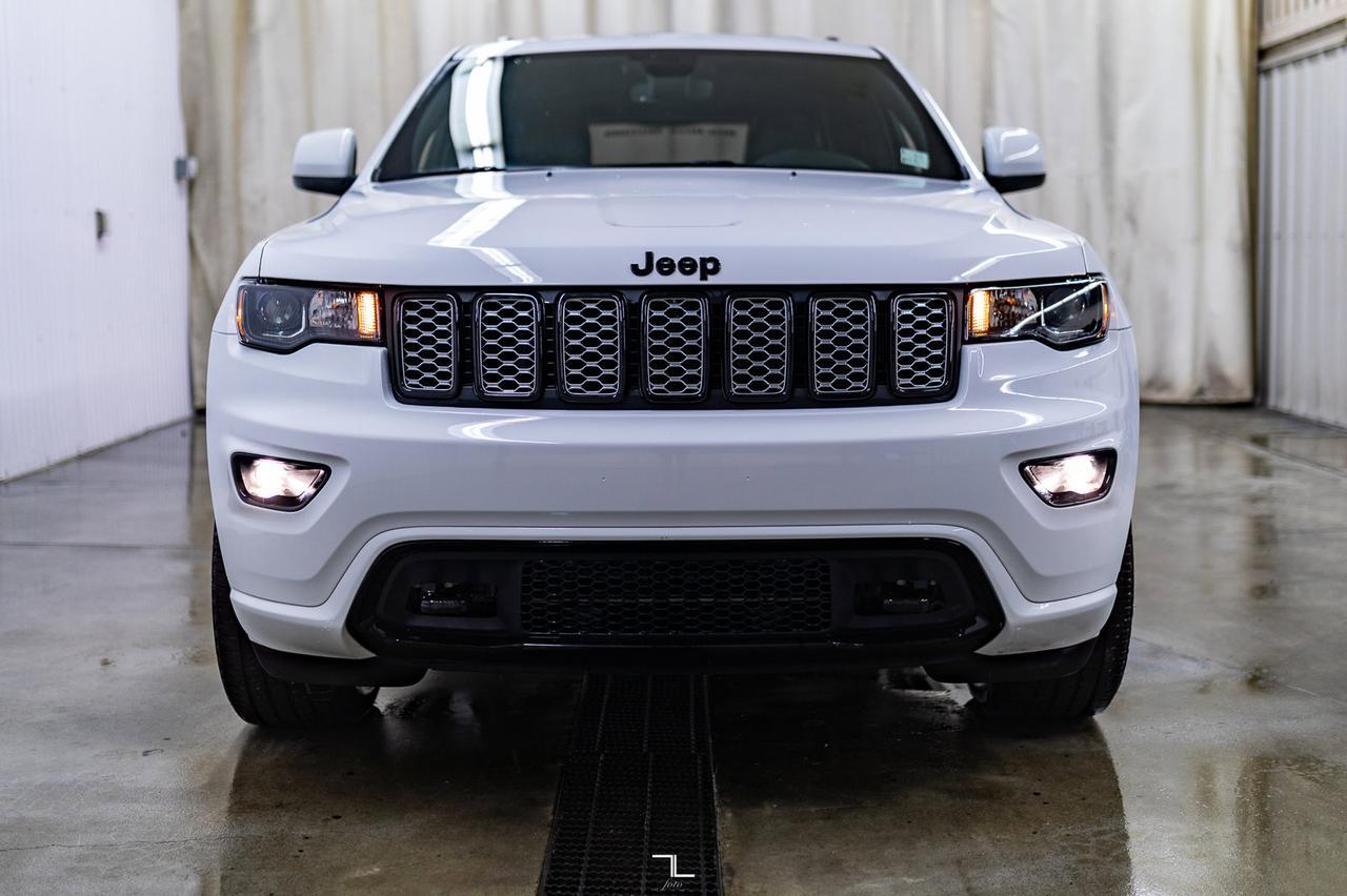 2021 Jeep Grand Cherokee 4x4 Altitude Leather Roof Nav Red Deer AB