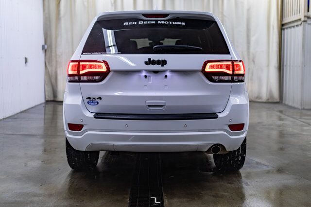 2021 Jeep Grand Cherokee 4x4 Altitude Leather Roof Nav Red Deer AB