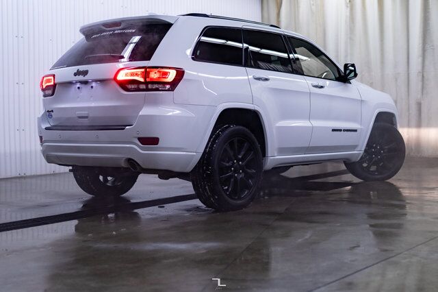 2021 Jeep Grand Cherokee 4x4 Altitude Leather Roof Nav Red Deer AB