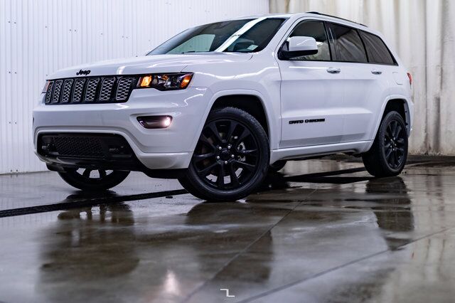 2021 Jeep Grand Cherokee 4x4 Altitude Leather Roof Nav Red Deer AB