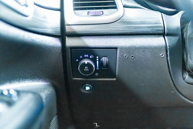 2021 Jeep Grand Cherokee 4x4 Altitude Leather Roof Nav Red Deer AB