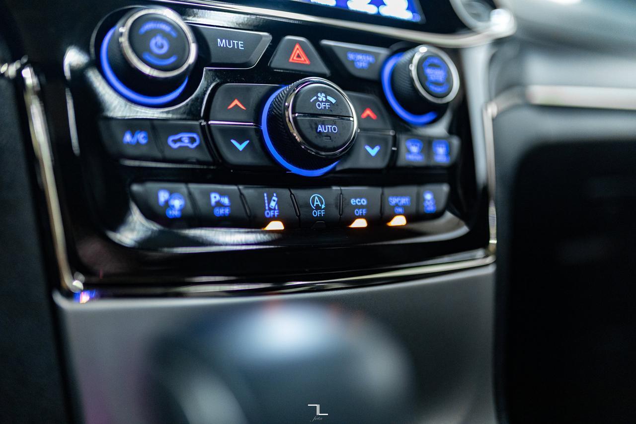 2021 Jeep Grand Cherokee 4x4 High Altitude Leather Roof Nav Red Deer AB