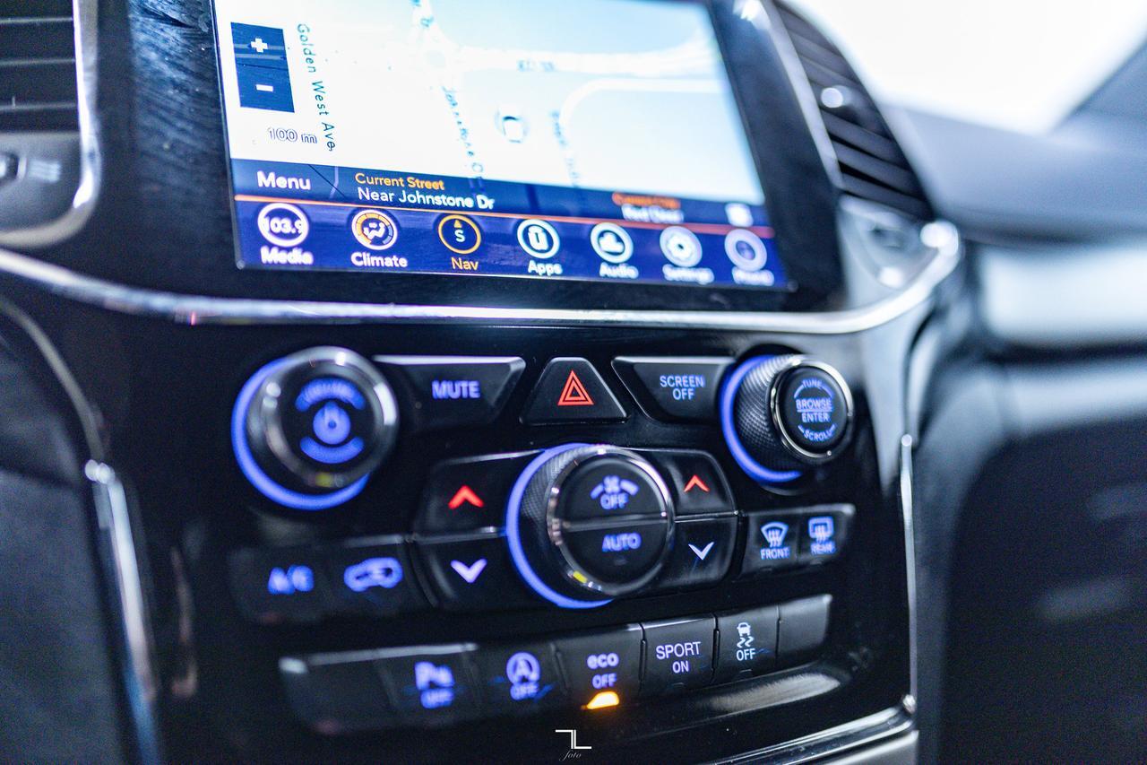 2021 Jeep Grand Cherokee 4x4 Laredo Nav BCam Red Deer AB