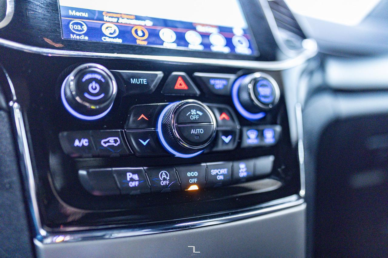 2021 Jeep Grand Cherokee 4x4 Laredo Nav BCam Red Deer AB