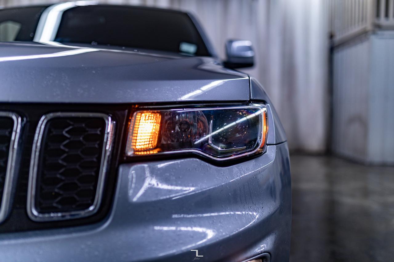 2021 Jeep Grand Cherokee 4x4 Laredo Nav BCam Red Deer AB