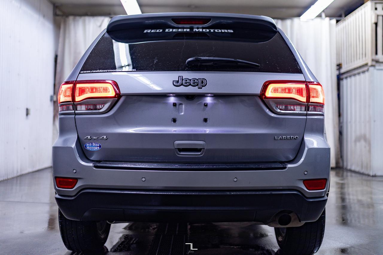 2021 Jeep Grand Cherokee 4x4 Laredo Nav BCam Red Deer AB