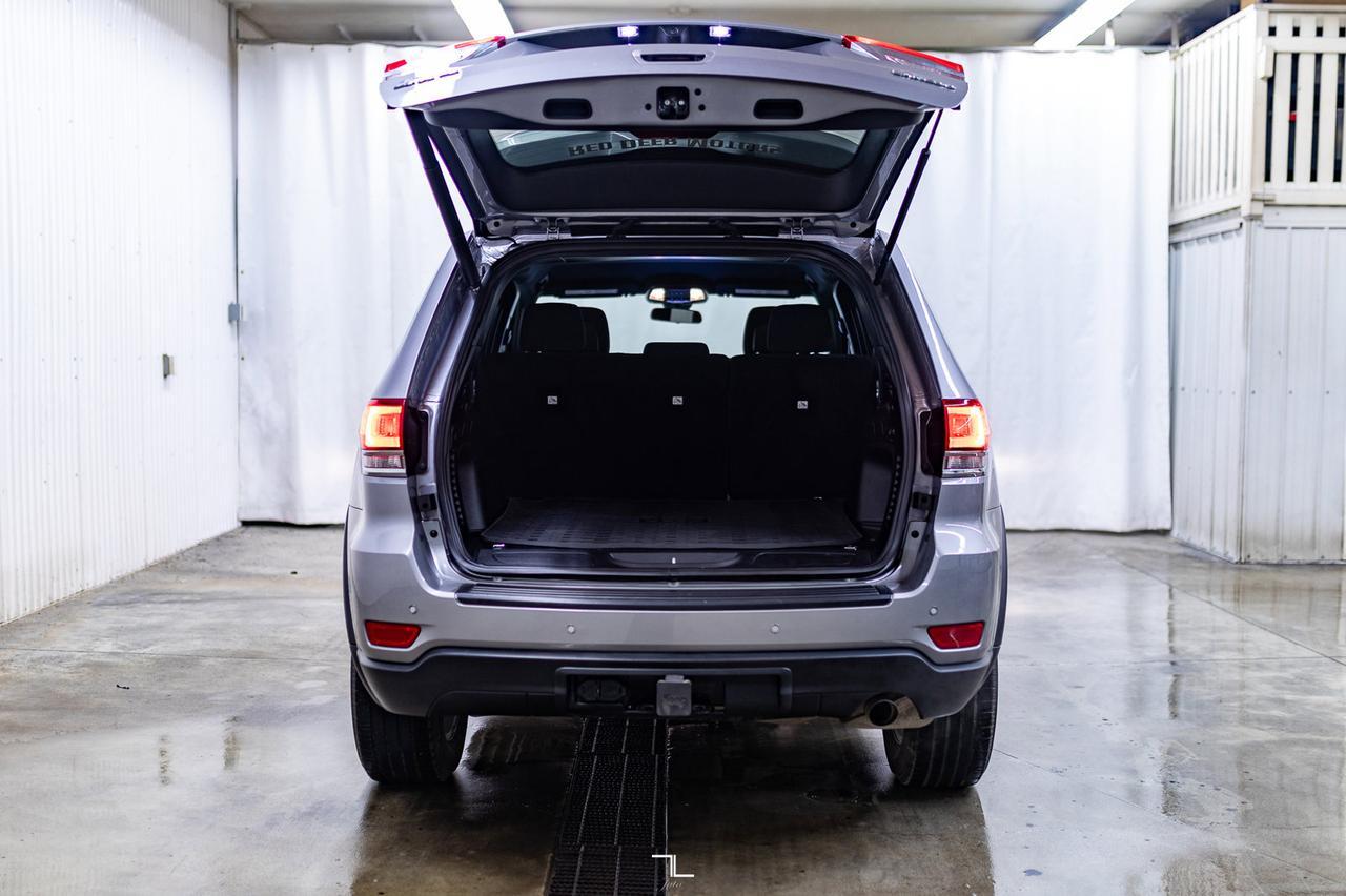 2021 Jeep Grand Cherokee 4x4 Laredo Nav BCam Red Deer AB