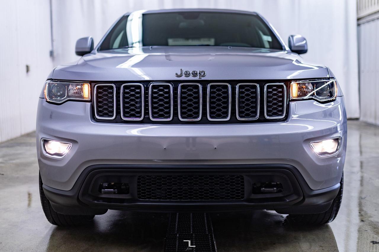 2021 Jeep Grand Cherokee 4x4 Laredo Nav BCam Red Deer AB