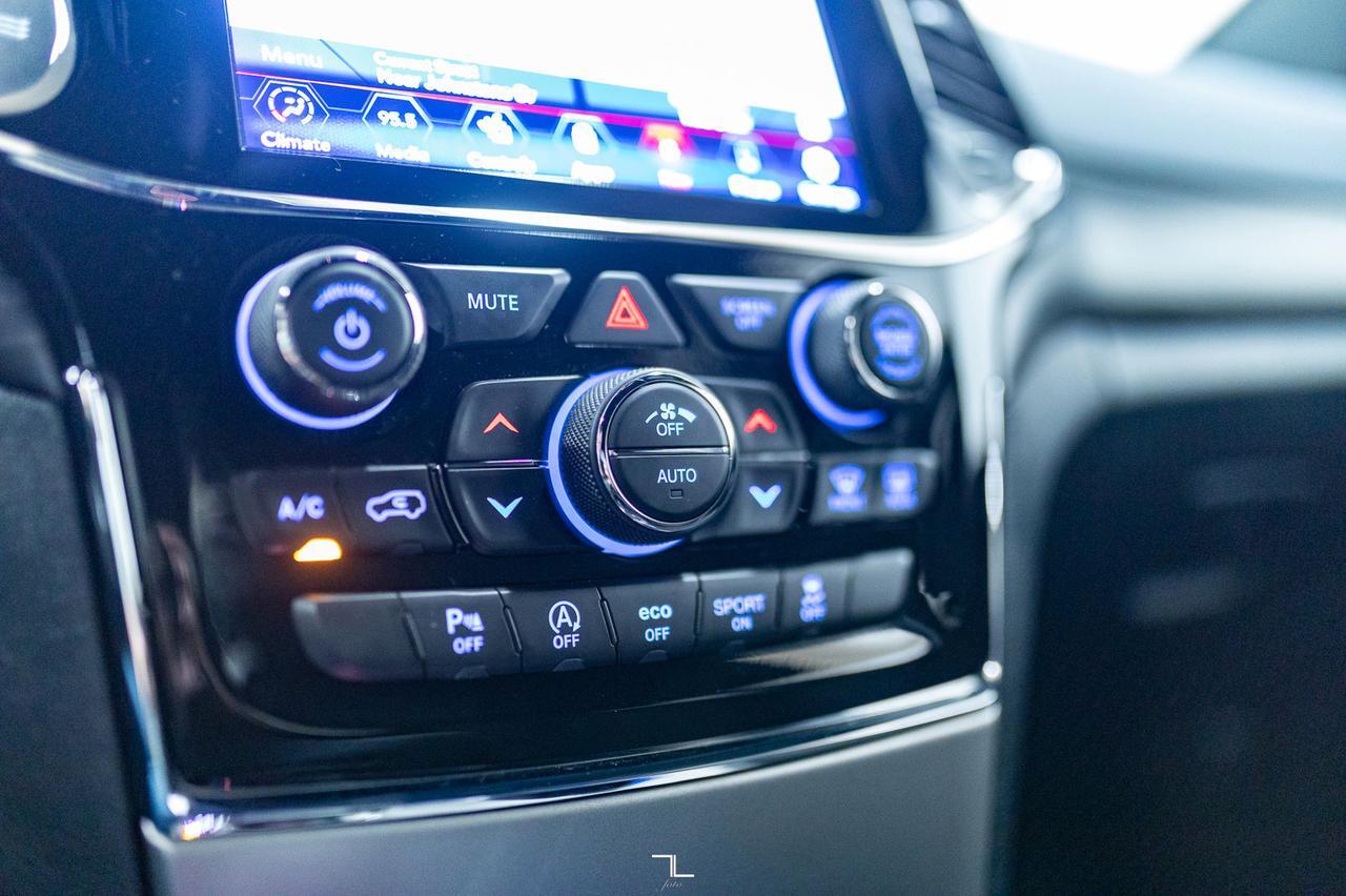 2021 Jeep Grand Cherokee 4x4 Laredo Nav BCam Red Deer AB