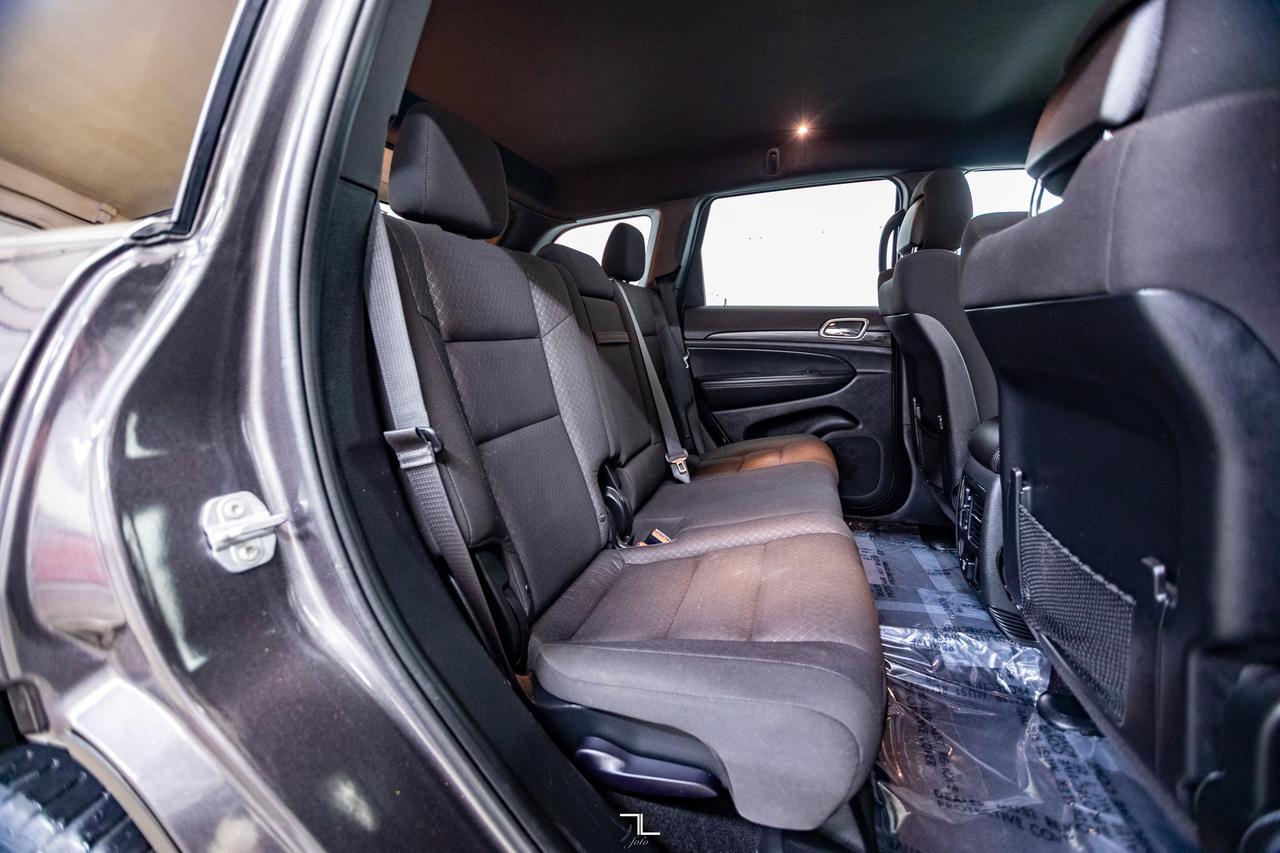 2021 Jeep Grand Cherokee 4x4 Laredo PSeat BCam Red Deer AB