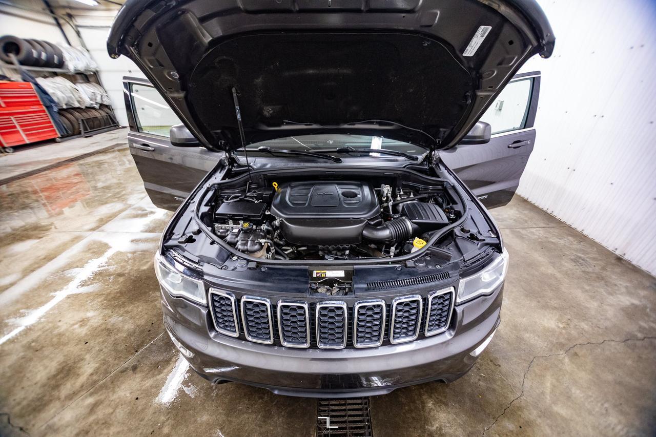 2021 Jeep Grand Cherokee 4x4 Laredo PSeat BCam Red Deer AB